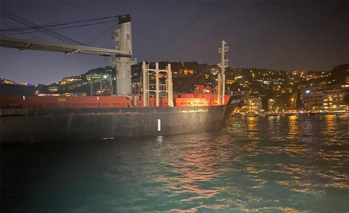 Ukrayna'dan gelen gemi İstanbul Boğazı'nda karaya oturdu