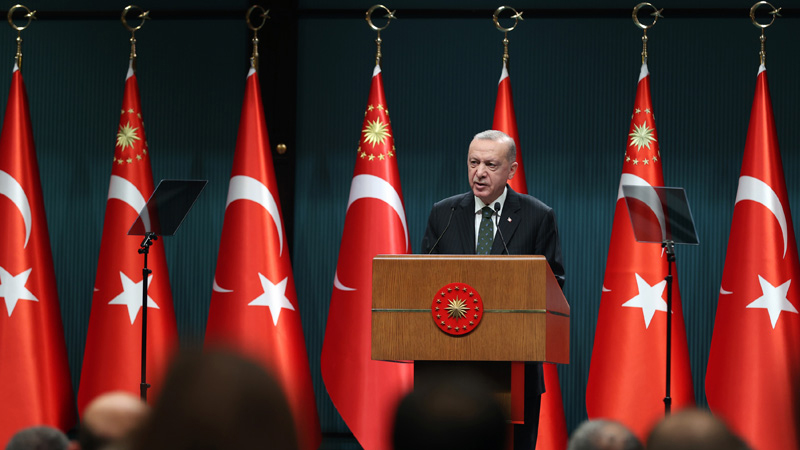 Erdoğan: Vatandaşlarımızın bir kısmının icra takibine uğramasına yol açan 2 bin lira ve altındaki borçlarını tasfiye ediyoruz