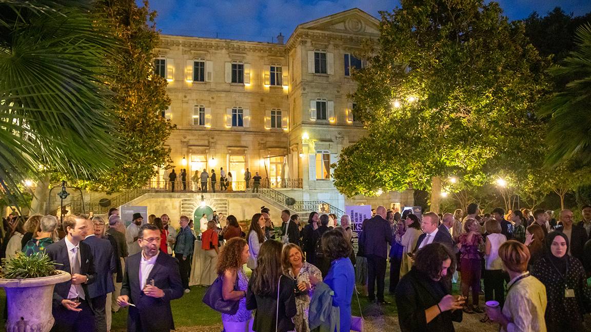 17.İstanbul Bienali'nin resmi açılış töreni Fransız Sarayı Bahçesi'nde gerçekleştirildi