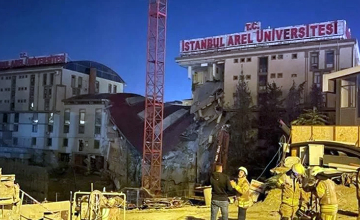 İstanbul'da 3 katlı özel üniversite binası çöktü