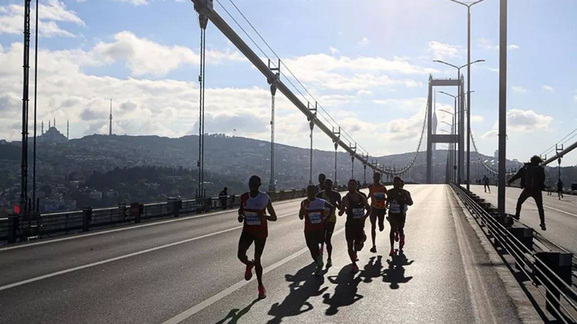 Pazar günü maraton nedeniyle İstanbul'da bazı yollar trafiğe kapatılacak