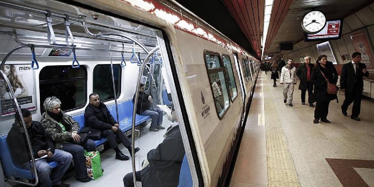 İstanbul’da metro seferleri 02:00’ye kadar uzatıldı