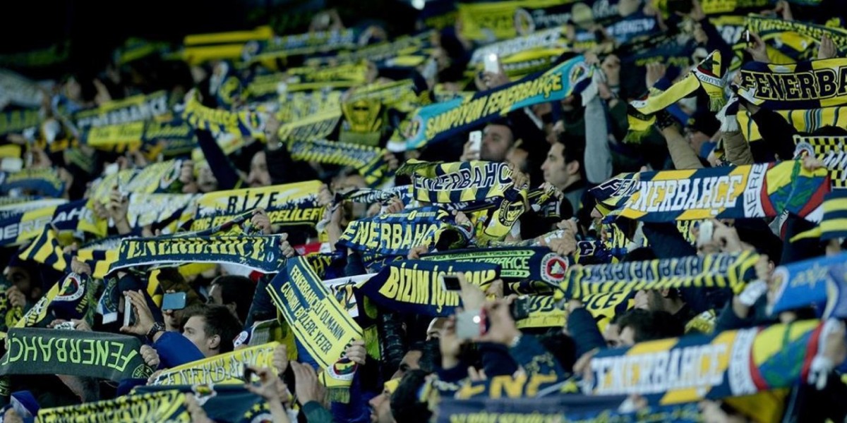 Fenerbahçe stadında binlerce kişi slogan attı: Hükümet istifa