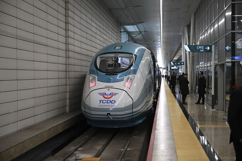 Ankara-Sivas Yüksek Hızlı Tren Hattında ilk sefer yapıldı