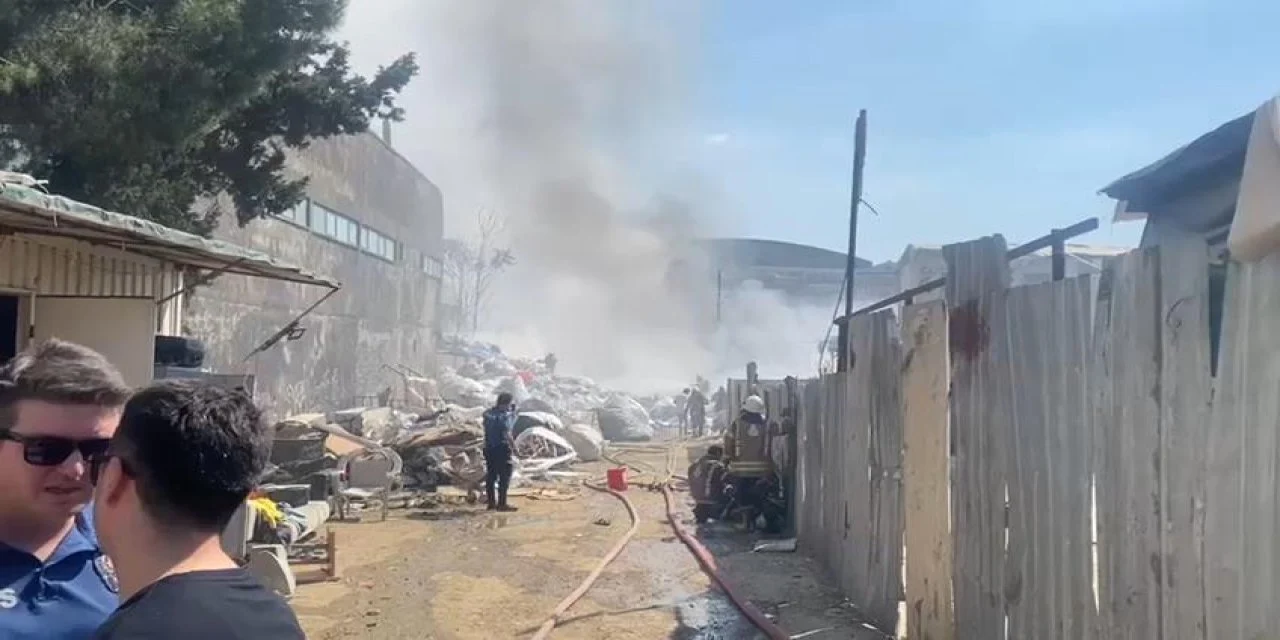 Tuzla'da Yangın: Marmaray Seferleri Durduruldu