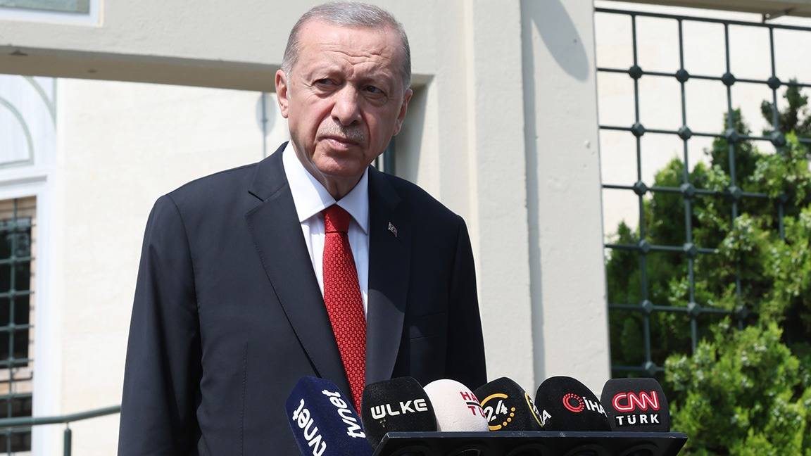 Erdoğan: Seyahatten döner dönmez Putin ile görüşeceğim