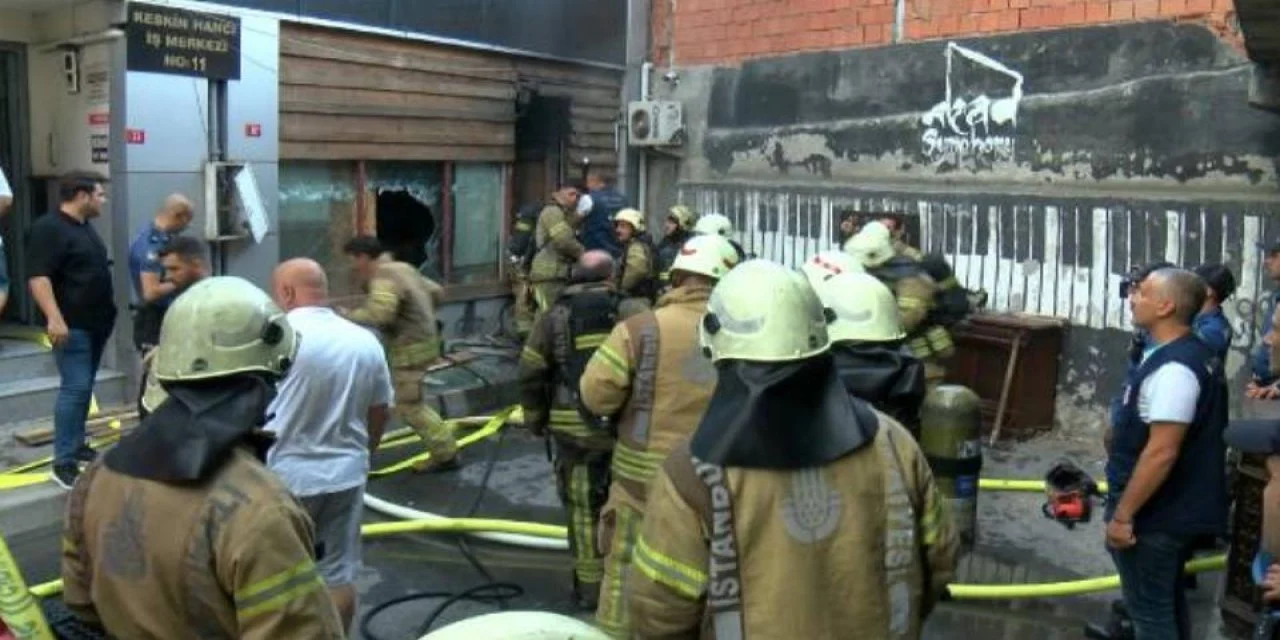 Kadıköy'de Korku evinde yangın!