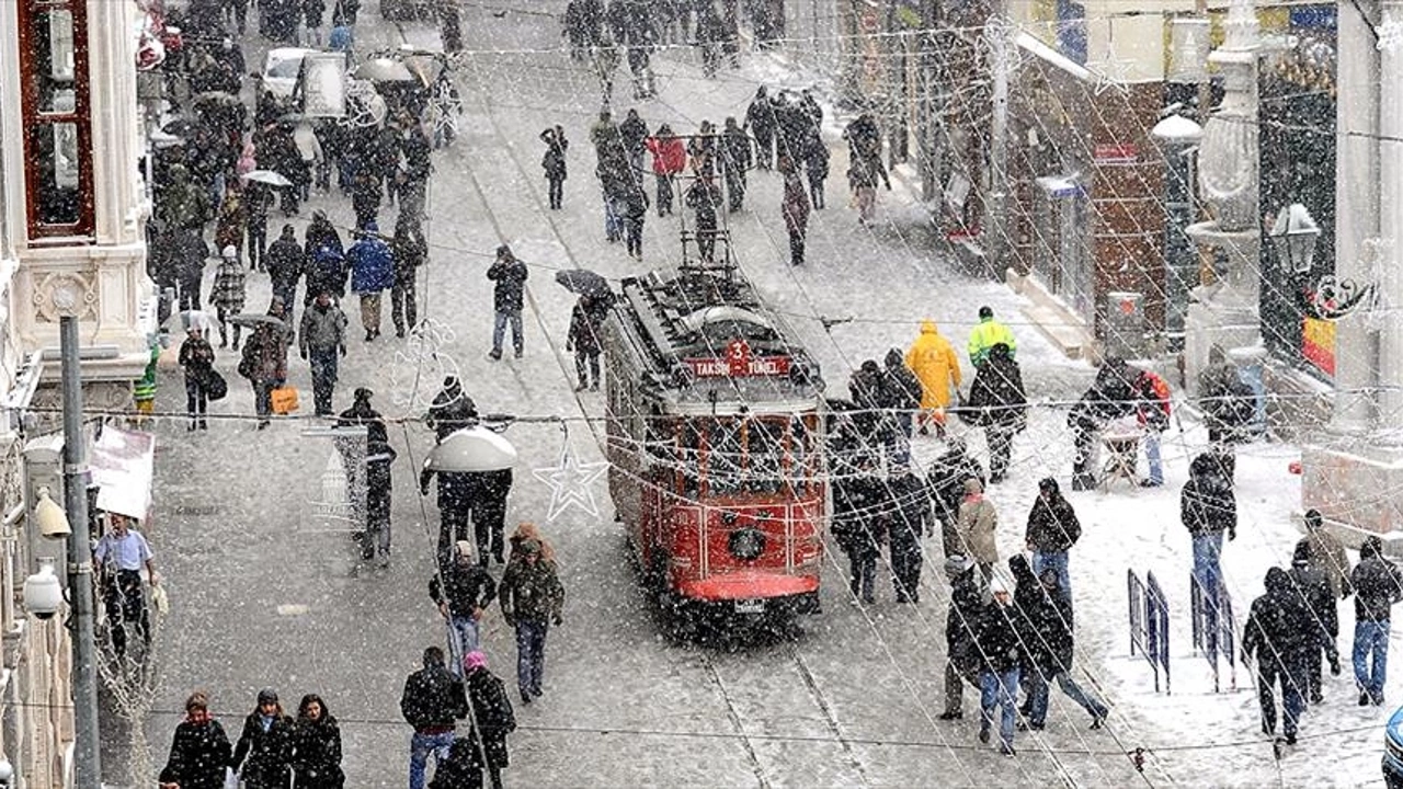 İstanbul'a kuvvetli kar yağışı geliyor